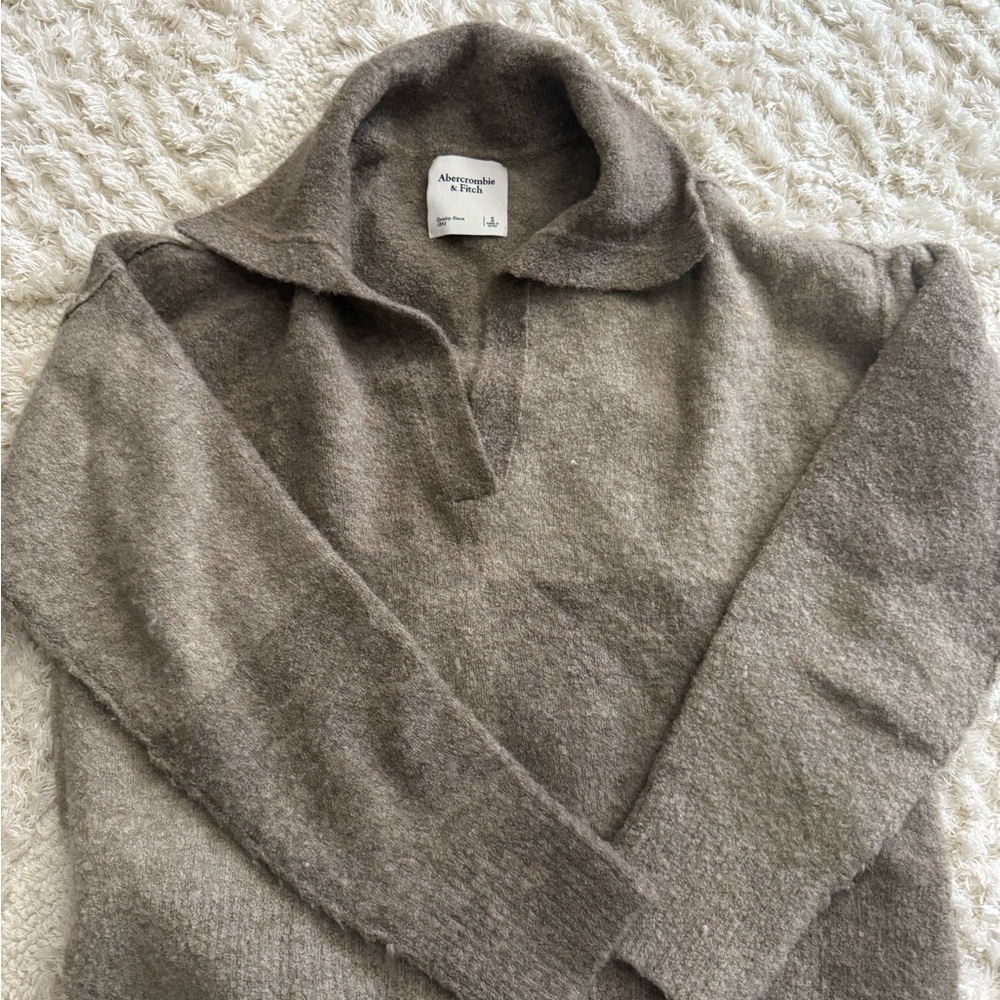 Abercrombie & Fitch Taupe Pullover